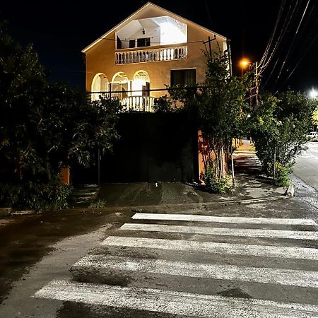 Family Guesthouse - Macharashvili Tbilisi Zewnętrze zdjęcie